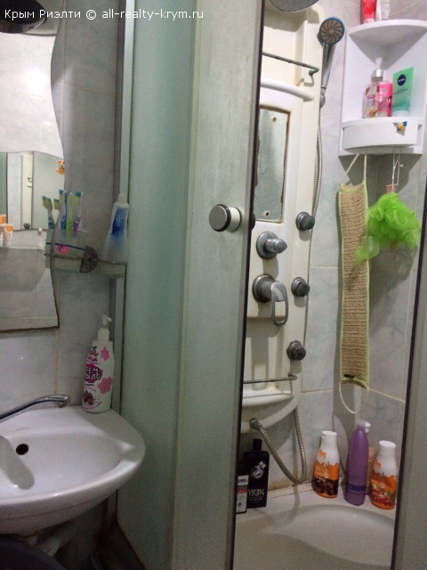 Объявления Крыма Евпатория. Продам 3 ком.кв. Цена: 60000р.