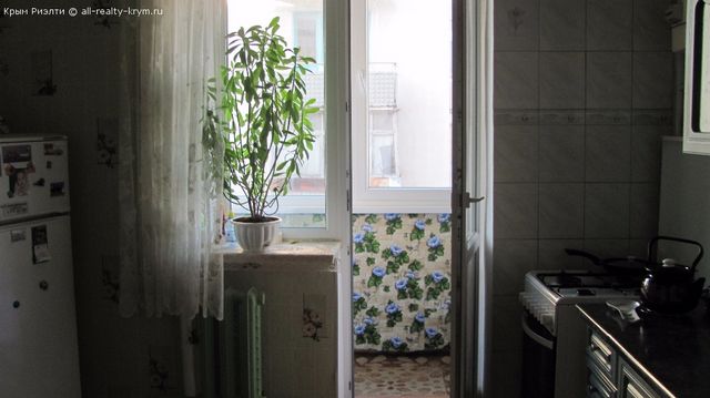 Объявления Крыма Севастополь. Продам 3х ком квартира в б. казачья. Цена: 65000р.