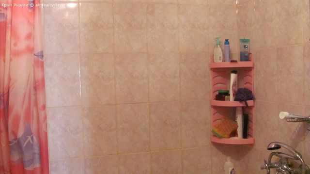 Объявления Крыма Севастополь. Продам 3х ком квартира в б. казачья. Цена: 65000р.