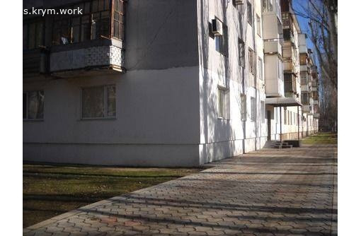Объявления Крыма Армянск. Продажа * 5 ком.кв. 181 кв.м. в г.Армянске центр..отдельный вход.. Цена: 7200000р.