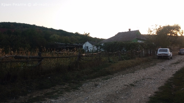 Объявления Крыма Белогорск. Продажа Дом 65 кв. м. 25 соток с. Красная Слобода. Цена: 15000р.