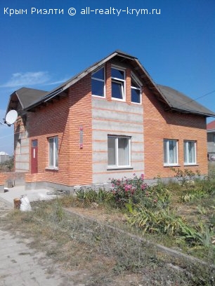 Объявления Крыма п.Гвардейское. Продам Дом из красного кирпича. Цена: 130000р.