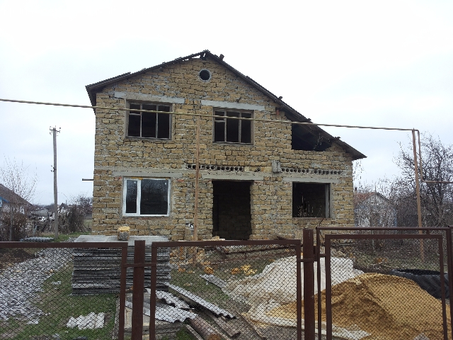 Объявления Крыма красногвардейское. Продажа Дом в центре Крыма. Цена: 20000р.