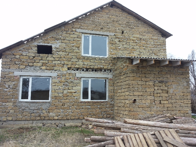 Объявления Крыма красногвардейское. Продажа Дом в центре Крыма. Цена: 20000р.