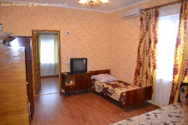 Объявления Крыма Ялта. Продам квартира в частном секторе. Цена: 70000р.