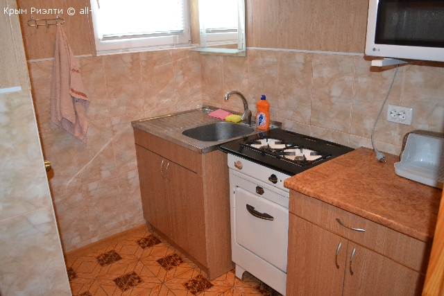 Объявления Крыма Ялта. Продам квартира в частном секторе. Цена: 70000р.