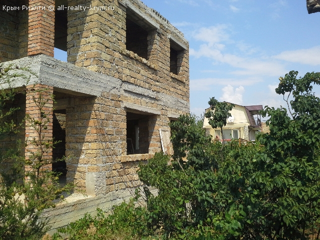 Объявления Крыма Севастополь. Продам участок с домом. Цена: 95000р.