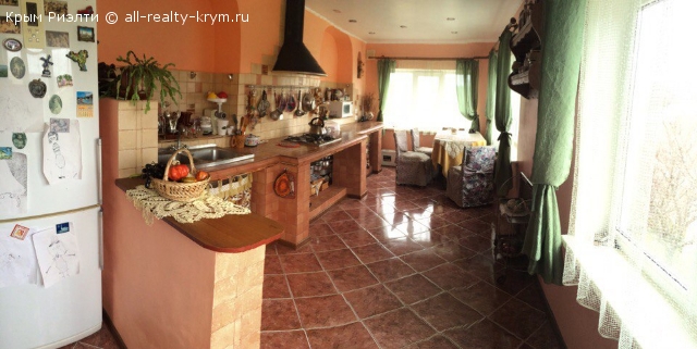 Объявления Крыма Бахчисарай. Продам дом на 25 сотках земли в Крыму. Цена: 110000р.