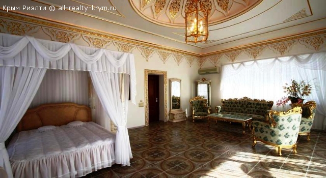 Объявления Крыма Алушта. Продажа Продажа виллы у моря в Алуште. Цена: 35000000р.